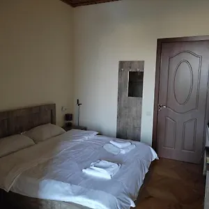 https://vedzisi-garden-hotel.alltbilisihotels.com